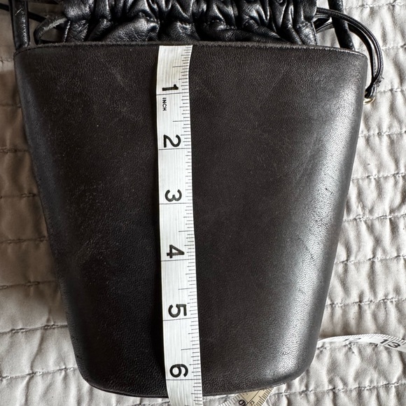 Vintage Leather Susan Gail bucket drawstring purse - Picture 12 of 12